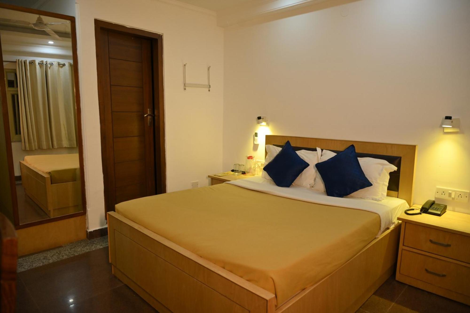 Hotel Dh Dharamshala Exterior photo