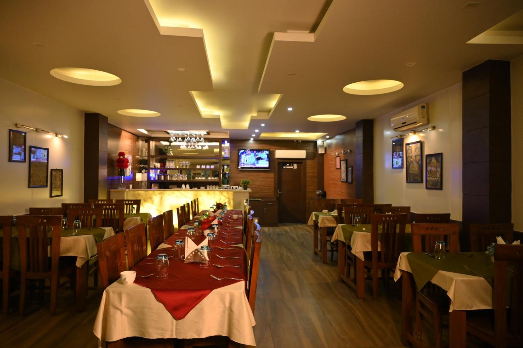 Hotel Dh Dharamshala Exterior photo