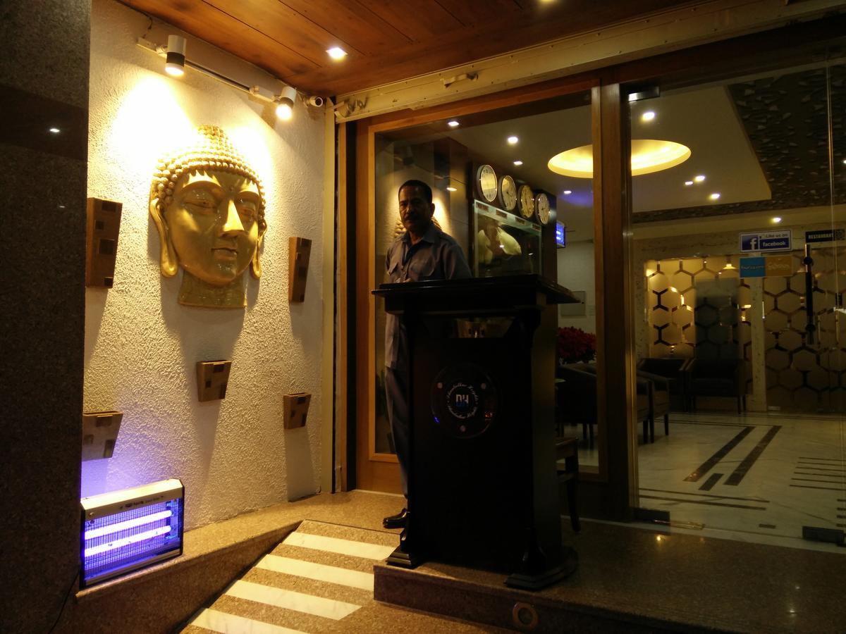 Hotel Dh Dharamshala Exterior photo